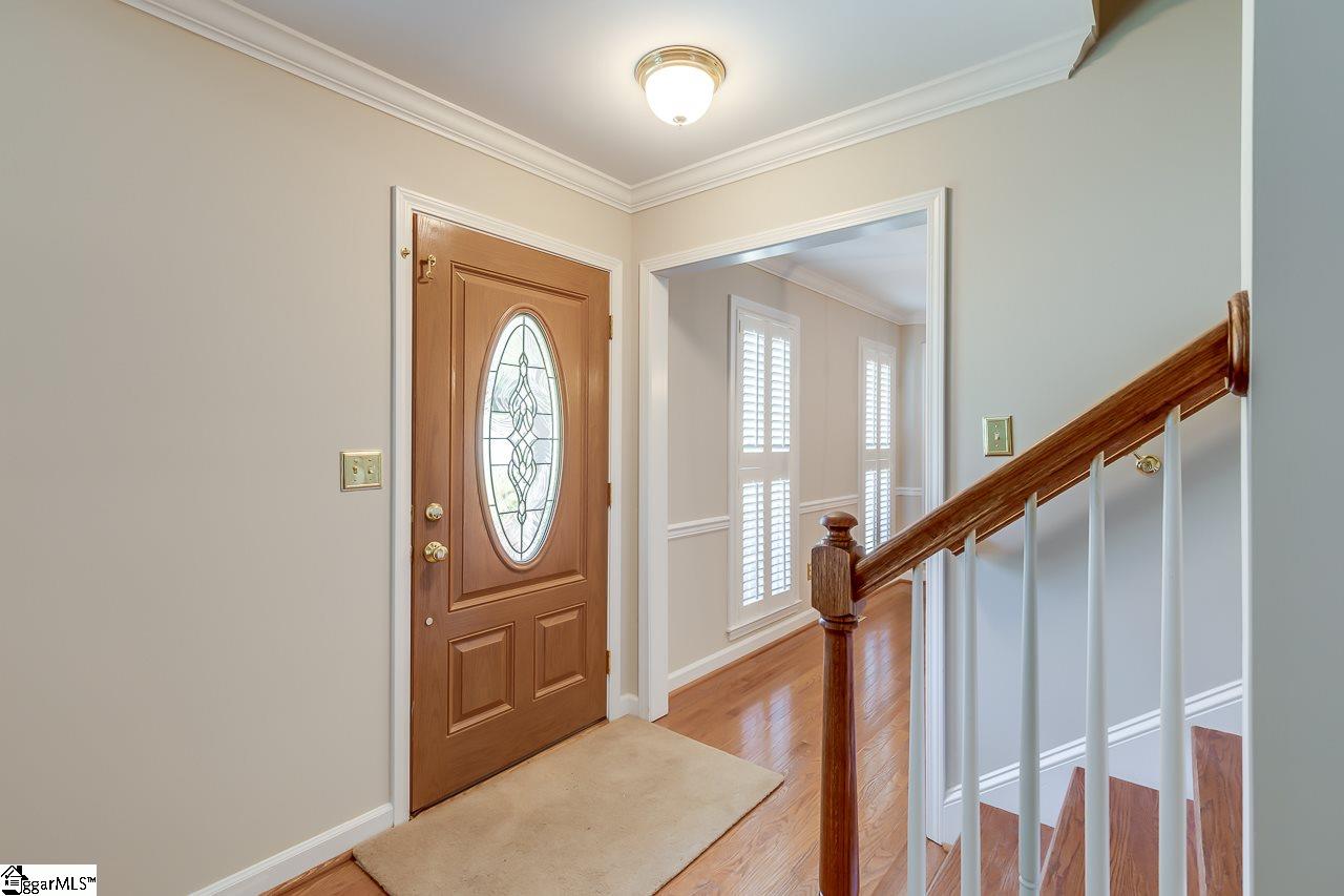 235 Spring Lake Loop Simpsonville, SC 29681 - Photo 3 of 34