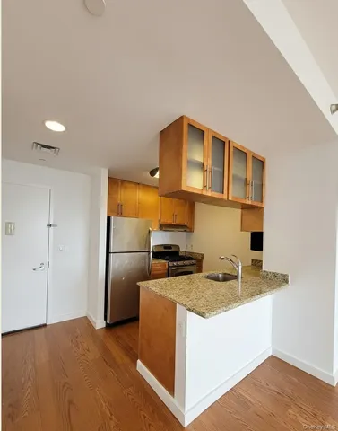 $699,000 | 40-28 College Point Boulevard, Unit 805 | Flushing