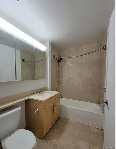 $699,000 | 40-28 College Point Boulevard, Unit 805 | Flushing