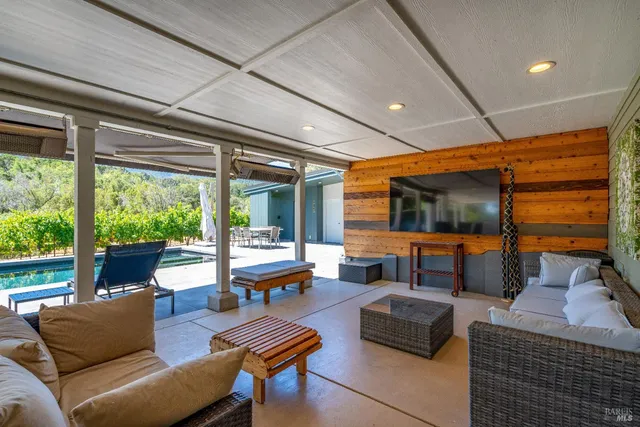 $1,895,000 | 4920 Warm Springs Road, Glen Ellen, CA 95442