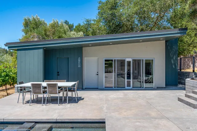 $1,895,000 | 4920 Warm Springs Road, Glen Ellen, CA 95442