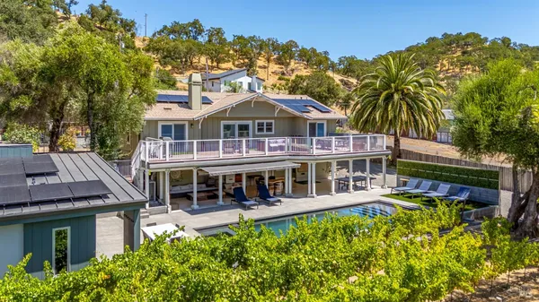 $1,895,000 | 4920 Warm Springs Road, Glen Ellen, CA 95442