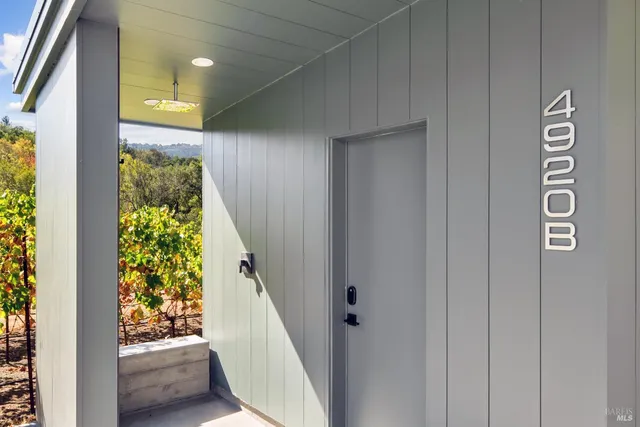 $1,895,000 | 4920 Warm Springs Road, Glen Ellen, CA 95442