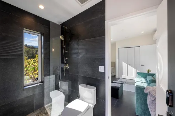 $1,895,000 | 4920 Warm Springs Road, Glen Ellen, CA 95442