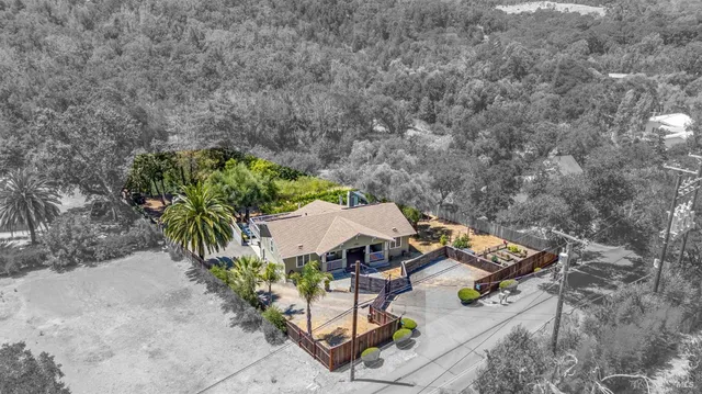 $1,895,000 | 4920 Warm Springs Road, Glen Ellen, CA 95442