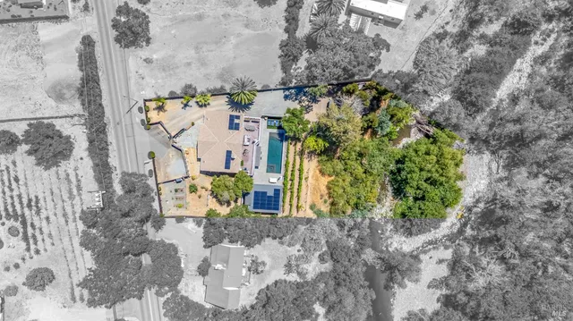 $1,895,000 | 4920 Warm Springs Road, Glen Ellen, CA 95442