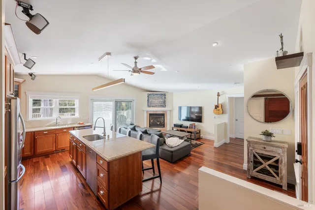 $1,895,000 | 4920 Warm Springs Road, Glen Ellen, CA 95442