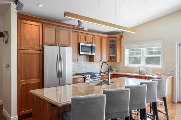 $1,895,000 | 4920 Warm Springs Road, Glen Ellen, CA 95442