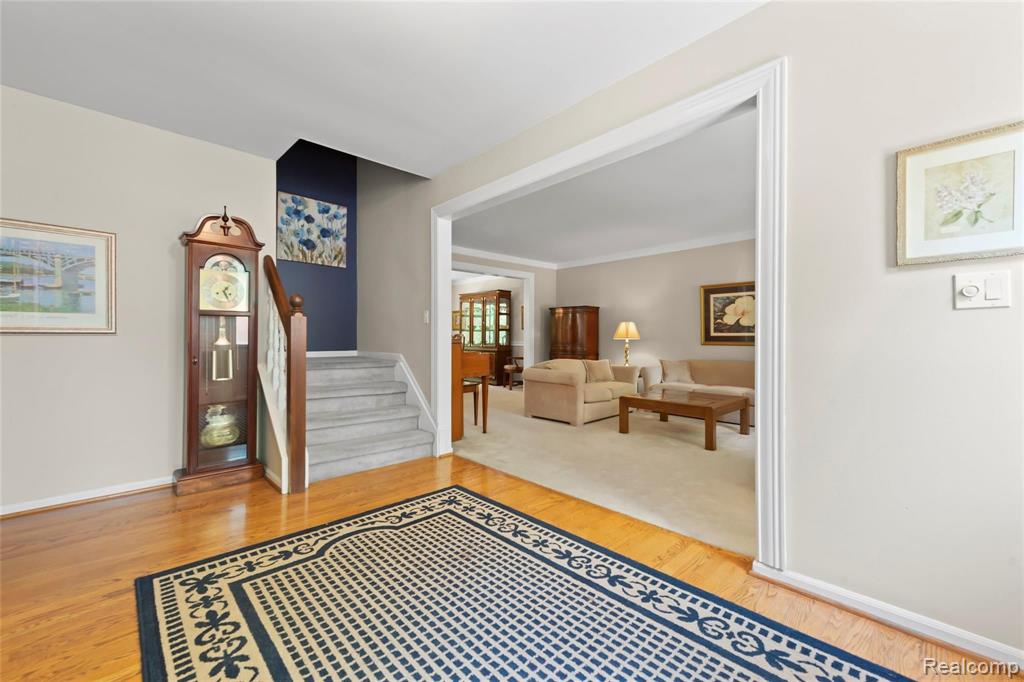 2974 Leyton Court Rochester Hills, MI 48306 - Photo 4 of 36