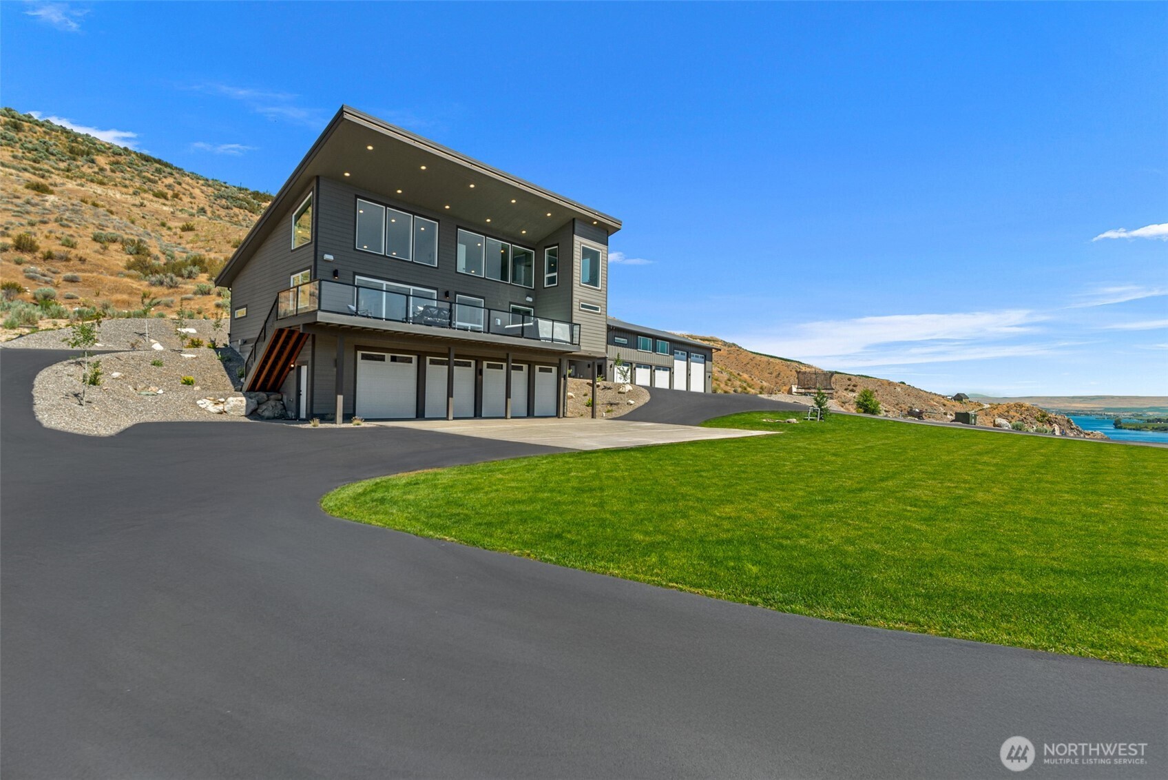 44 Osprey Nest Road Pateros, WA 98846 - Photo 5 of 38