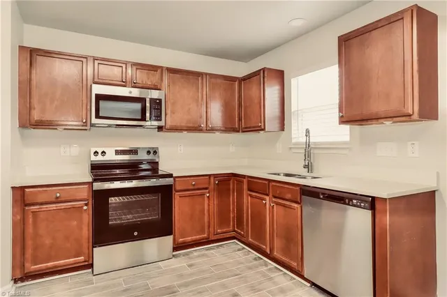 $1,945 | 1122 Langston Drive, Greensboro, NC 27405