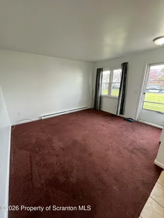 $995 | 612 Oak Street, Unit 3, Old Forge, PA 18518