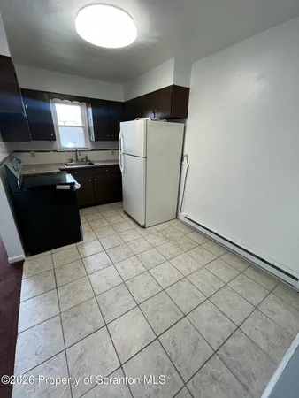 $995 | 612 Oak Street, Unit 3, Old Forge, PA 18518