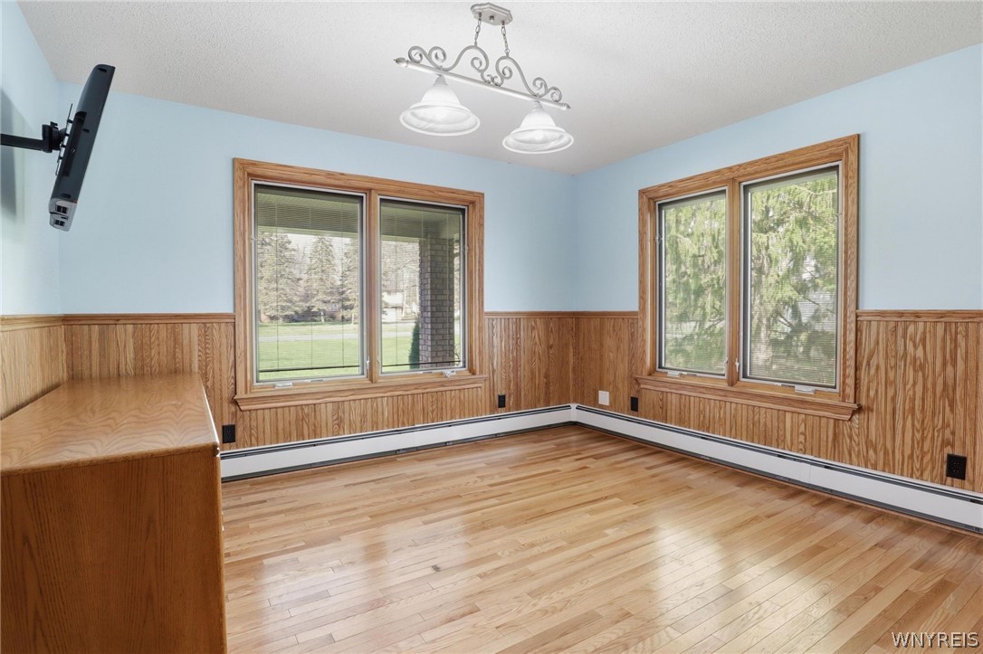 101 Strasmer Road Cheektowaga, NY 14043 - Photo 22 of 48 Bedroom 1