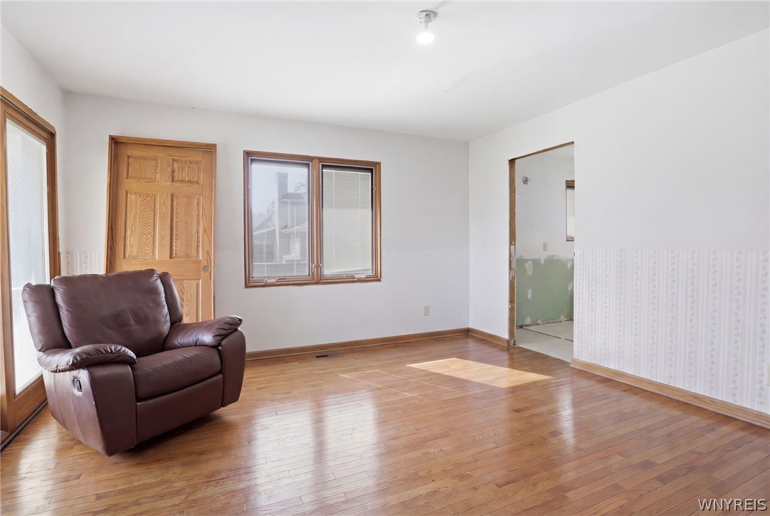 101 Strasmer Road Cheektowaga, NY 14043 - Photo 24 of 48 Bedroom 2