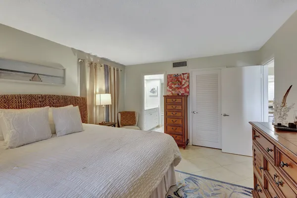 $1,850 | 2400 South Ocean Drive, Unit 111, Fort Pierce, FL 34949