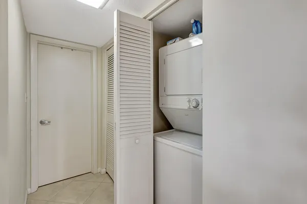 $1,850 | 2400 South Ocean Drive, Unit 111, Fort Pierce, FL 34949