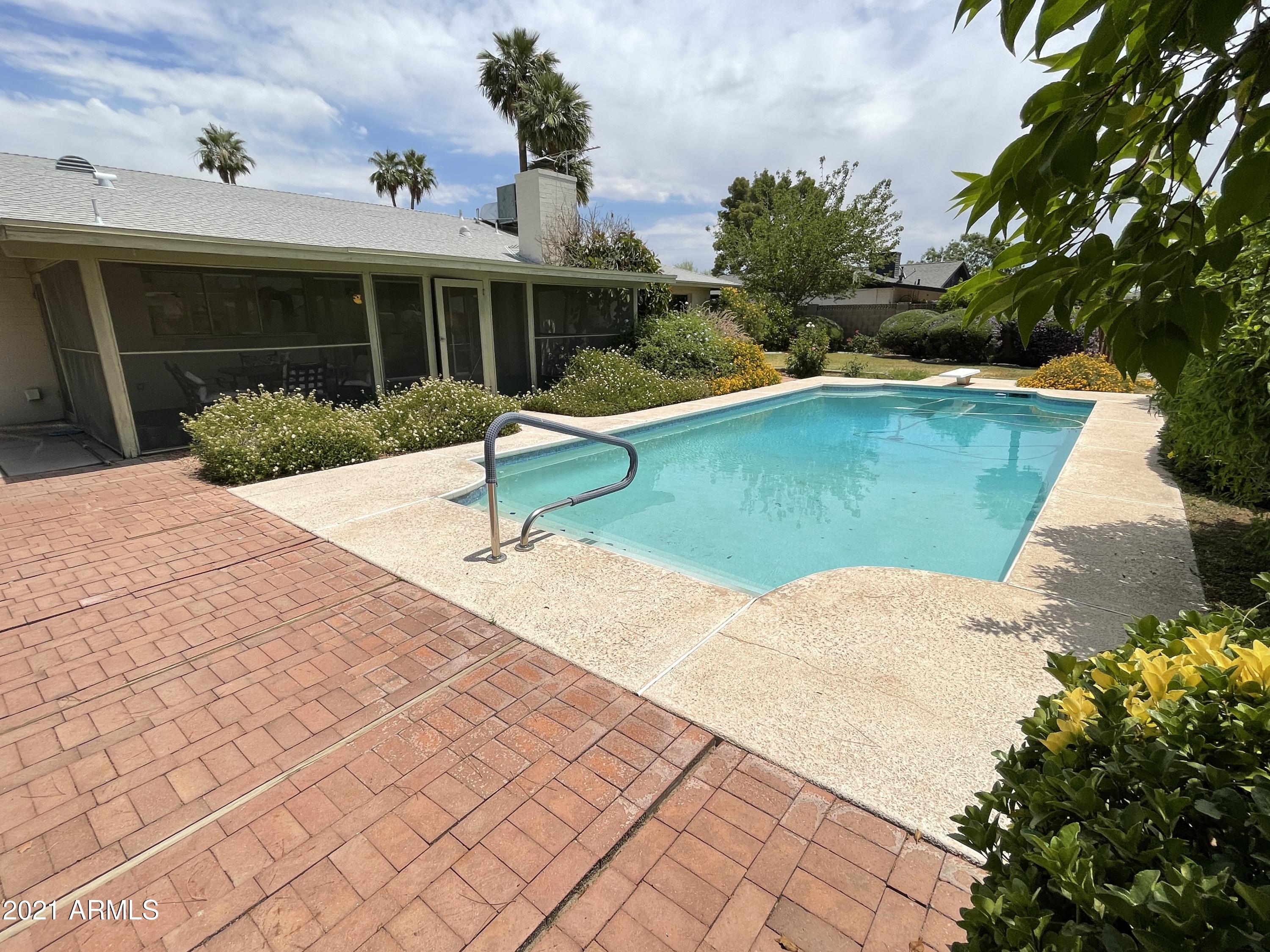 1715 West Seldon Lane Phoenix, AZ 85021 - Photo 11 of 13 IMG_2163