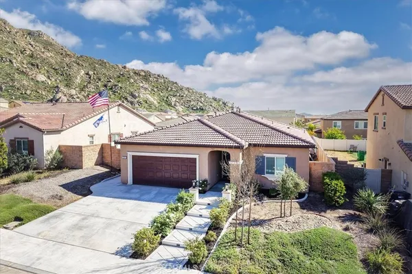 $595,000 | 30151 Meadow Oaks Street, Menifee, CA 92585