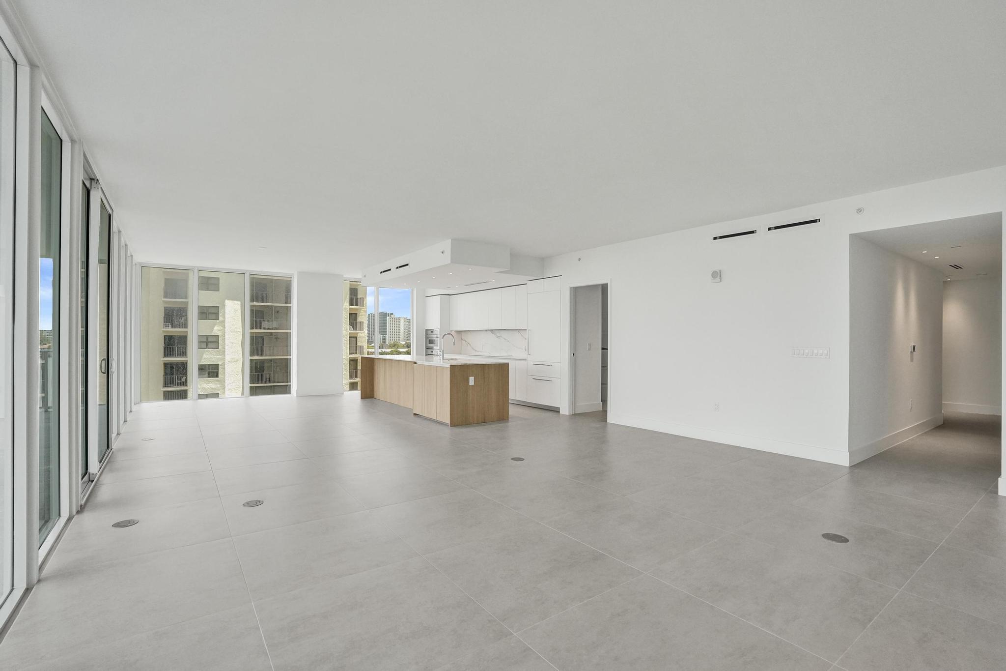407 North Riverside Drive, Unit 605 Pompano Beach, FL 33062 - Photo 12 of 93 DSC07539