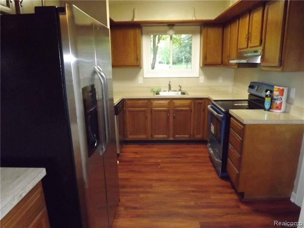 3677 John R Road Rochester Hills, MI 48307 - Photo 5 of 15