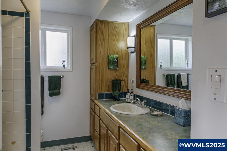 4836 Orchard Heights Road Northwest Salem, OR 97304 - Photo 17 of 44