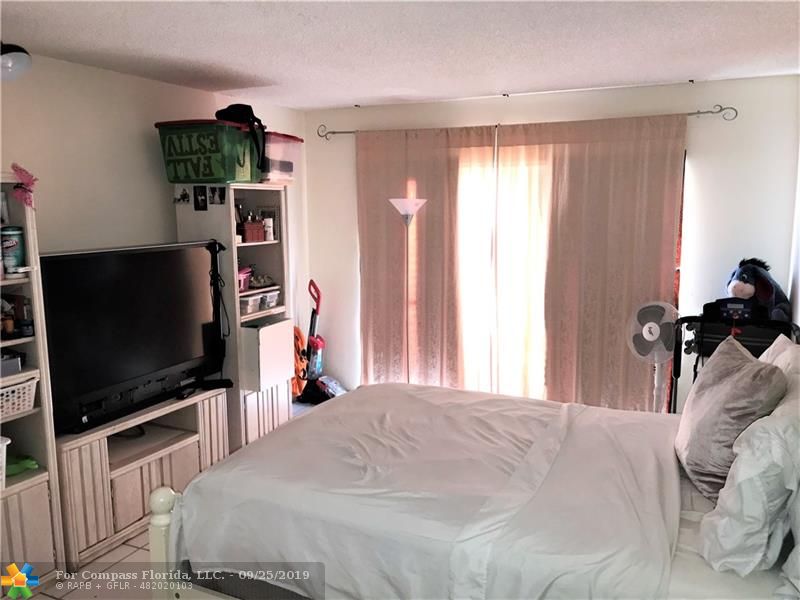15486 Southwest 85th Lane, Unit 118 Miami, FL 33193 - Photo 19 of 35