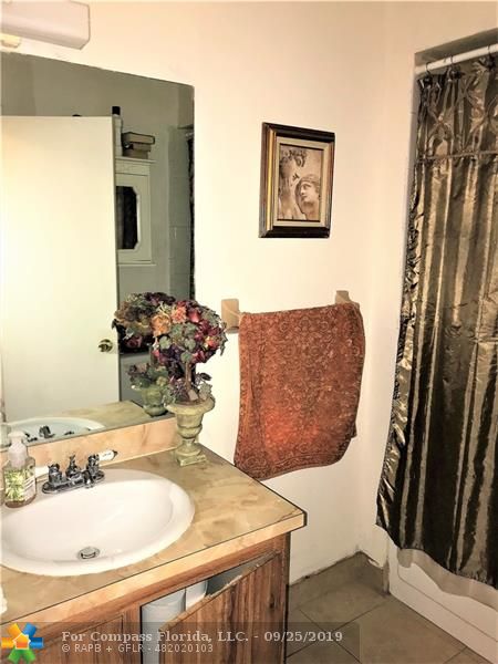 15486 Southwest 85th Lane, Unit 118 Miami, FL 33193 - Photo 26 of 35