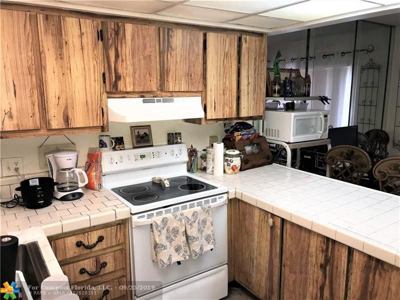 15486 Southwest 85th Lane, Unit 118 Miami, FL 33193 - Photo 8 of 35