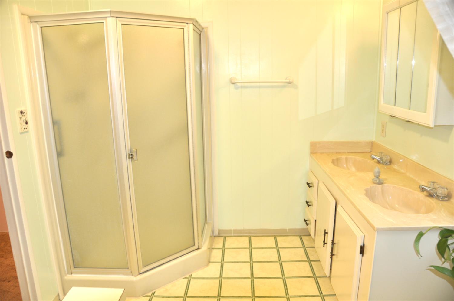 24 Schooner Lane Modesto, CA 95356 - Photo 11 of 44