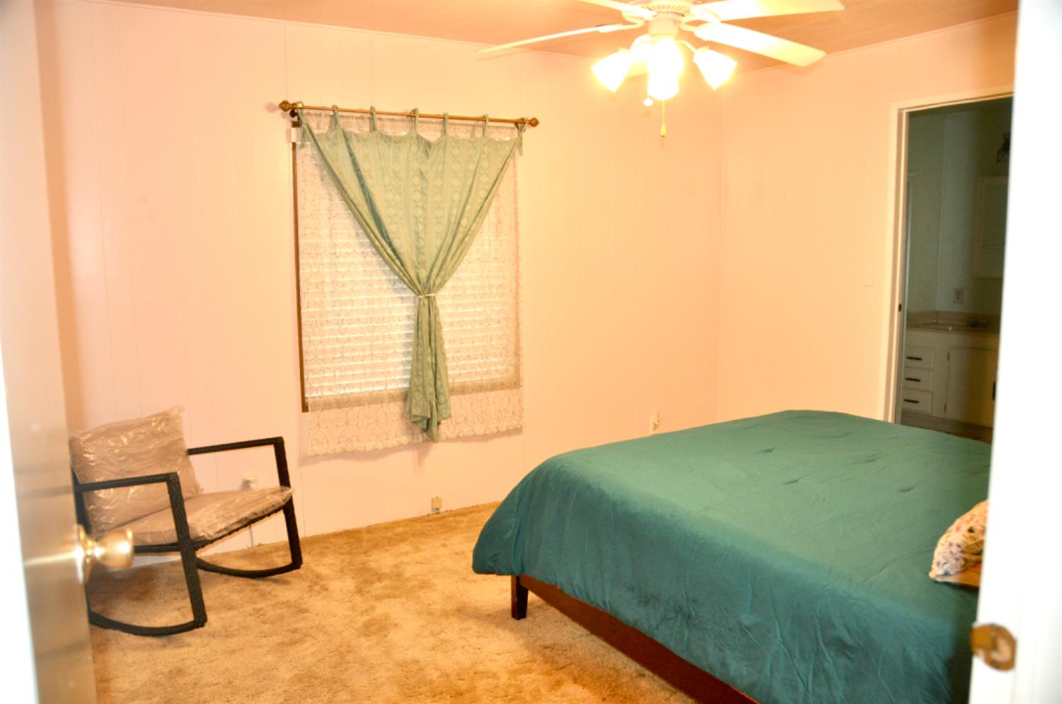 24 Schooner Lane Modesto, CA 95356 - Photo 5 of 44