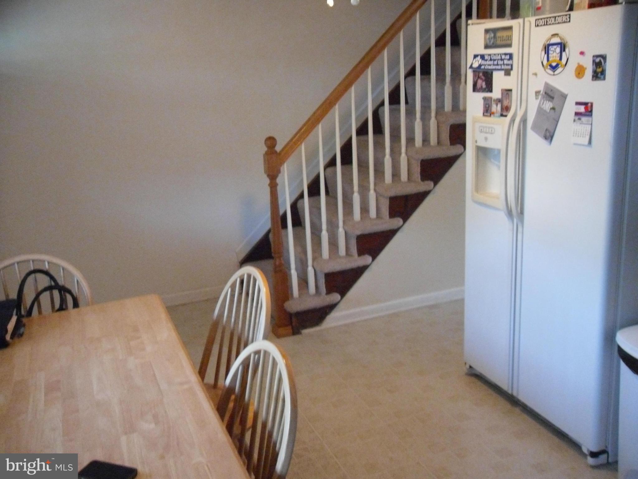 4204 Hollins Ferry Road Baltimore, MD 21227 - Photo 7 of 22 Kitchen