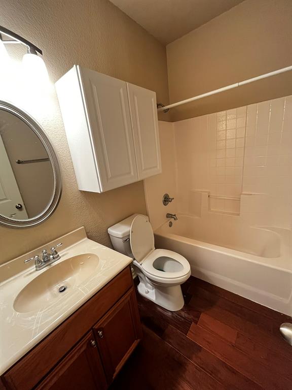 129 Sierra Drive Waxahachie, TX 75167 - Photo 13 of 24 a bathroom with a sink and a mirror