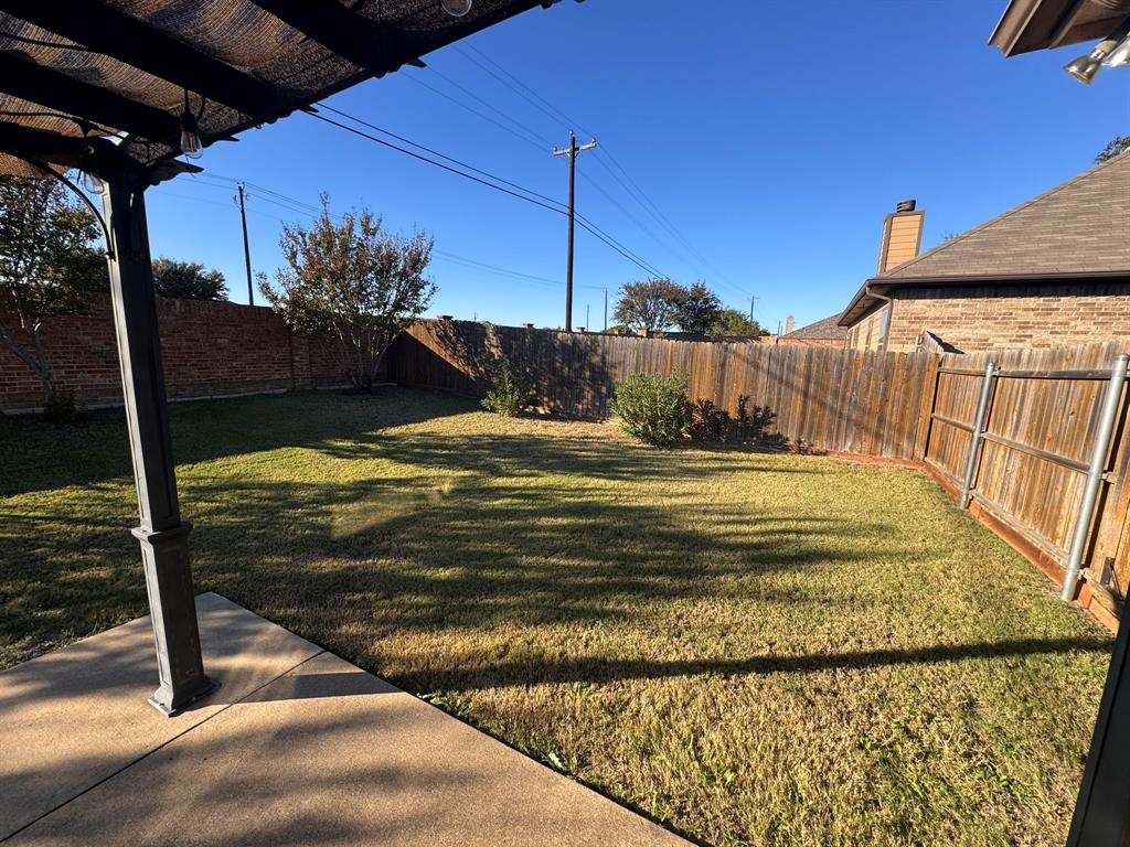 129 Sierra Drive Waxahachie, TX 75167 - Photo 21 of 24 a view of swimming pool