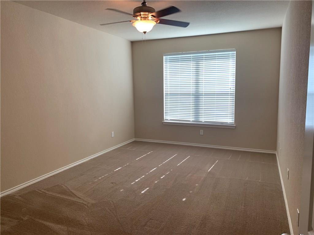 129 Sierra Drive Waxahachie, TX 75167 - Photo 10 of 24 an empty room with a window