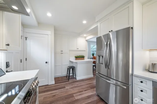 $4,000 | 2100 1st Avenue West, Seattle, WA 98119