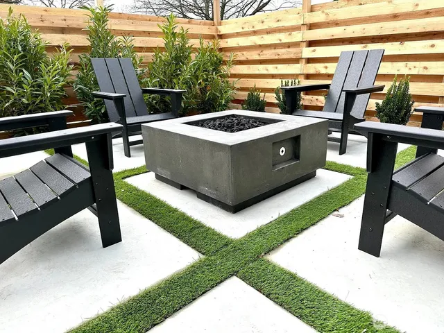 $4,000 | 2100 1st Avenue West, Seattle, WA 98119