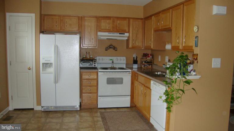 7618 Fairbrook Road Windsor Mill, MD 21244 - Photo 1 of 18 Kitchen