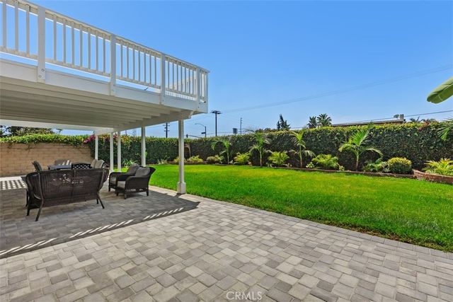 $1,625,000 | 9952 Kite Drive, Huntington Beach, CA 92646