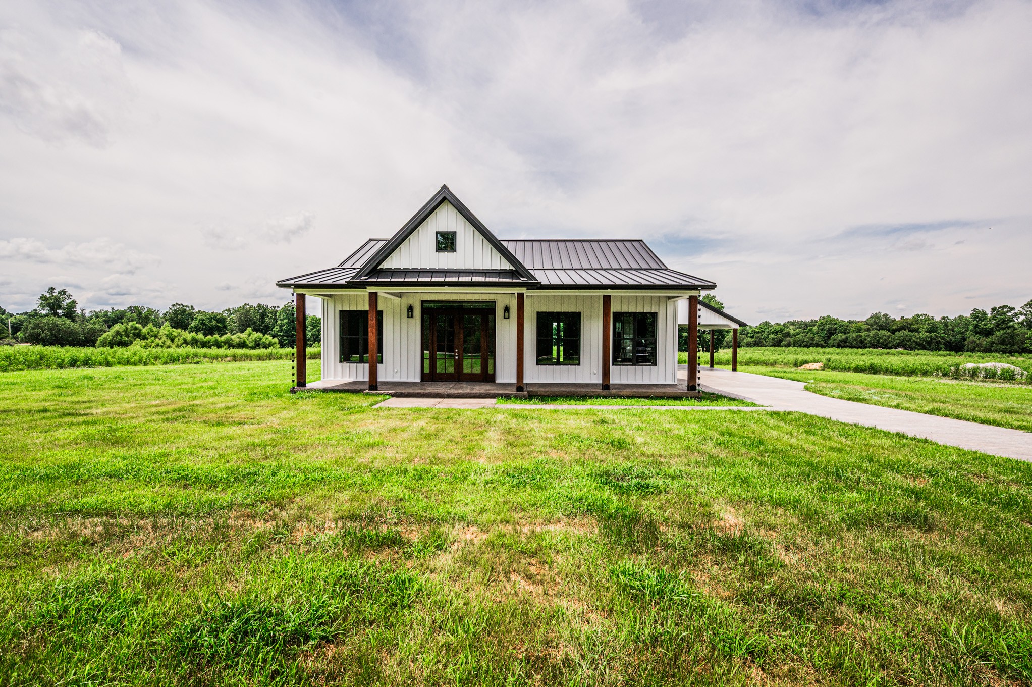 721 Whites Carver Road Lewisburg, KY 42256 - Photo 1 of 25