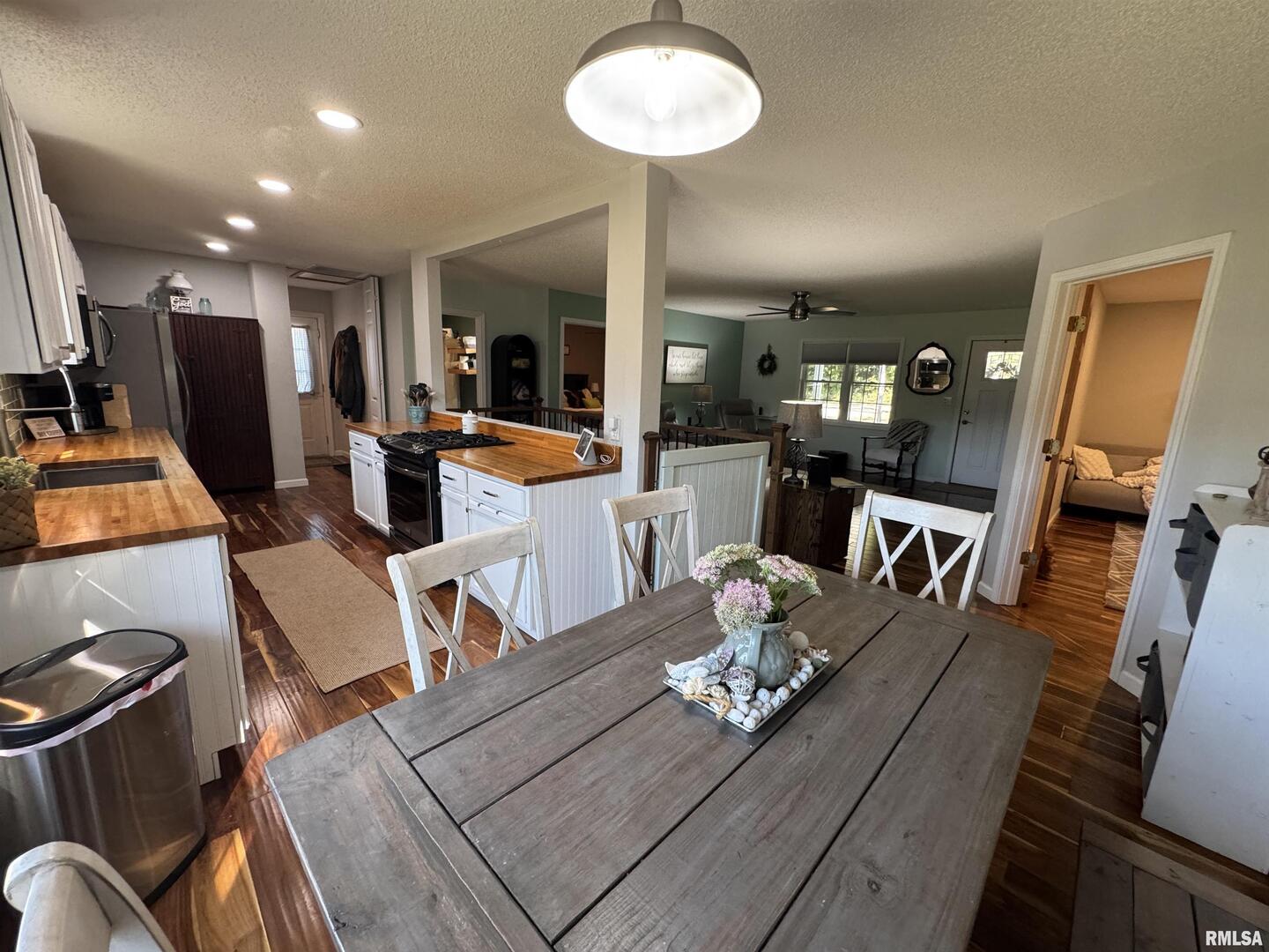 11675 East Radio Tower Road Mount Vernon, IL 62864 - Photo 14 of 71