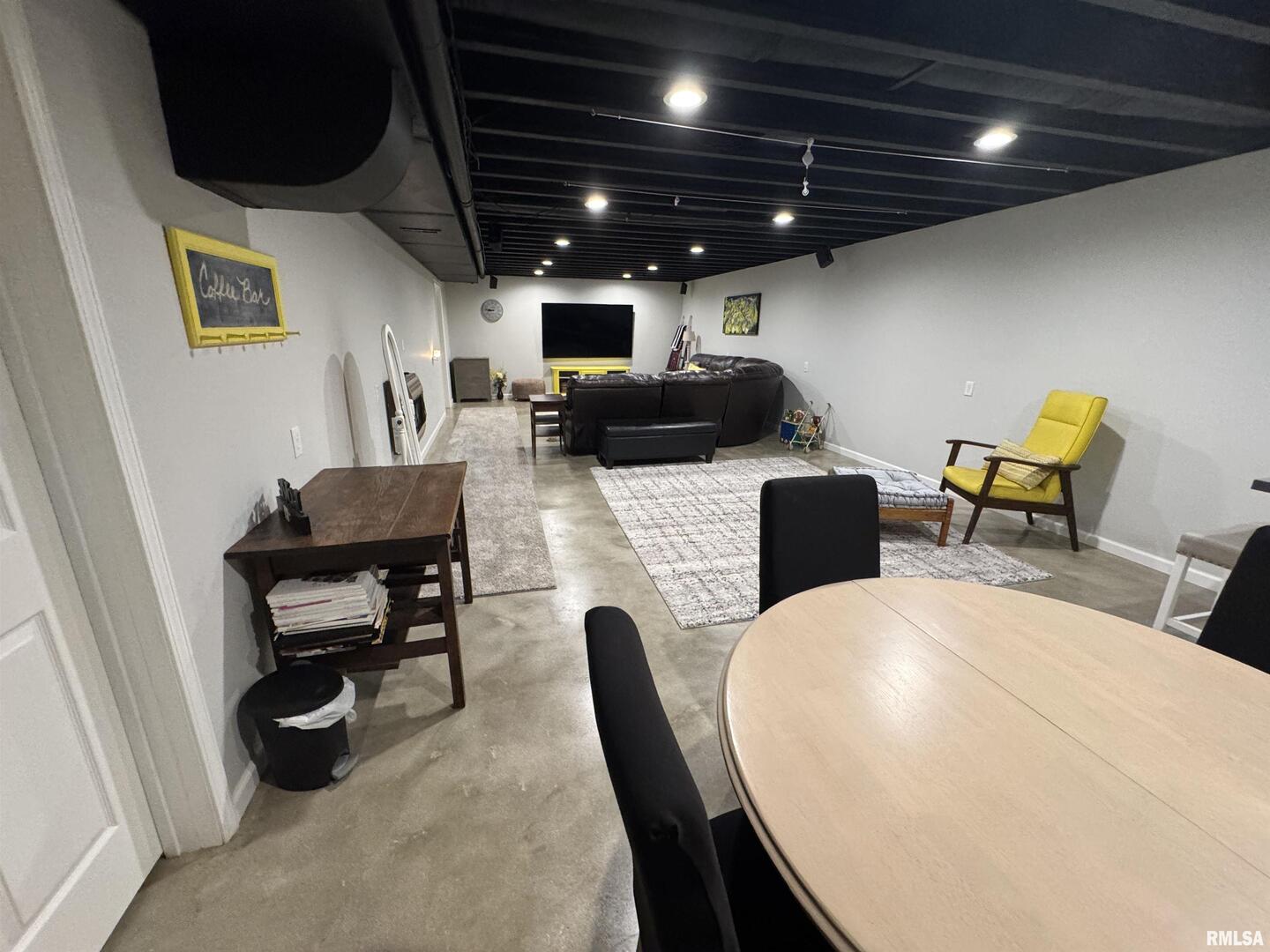 11675 East Radio Tower Road Mount Vernon, IL 62864 - Photo 32 of 71