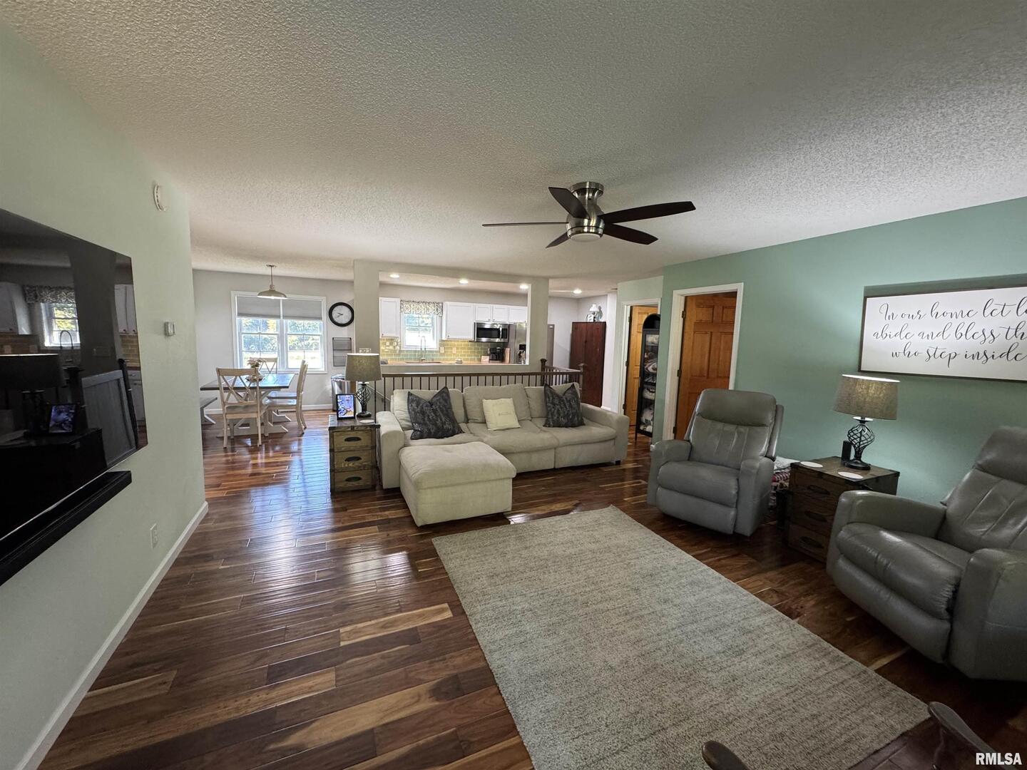 11675 East Radio Tower Road Mount Vernon, IL 62864 - Photo 4 of 71