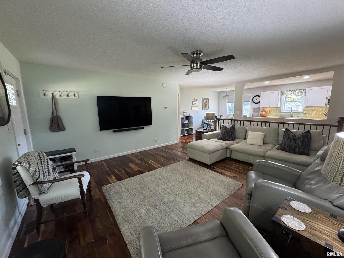 11675 East Radio Tower Road Mount Vernon, IL 62864 - Photo 5 of 71