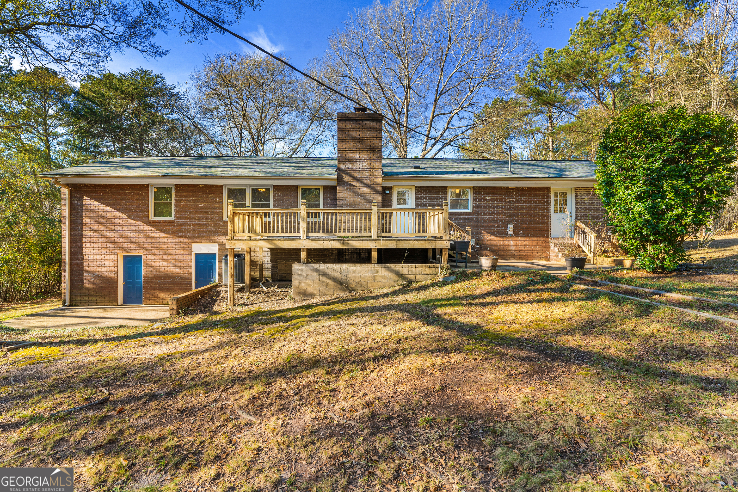 101 Fisher Drive Hartwell, GA 30643 - Photo 38 of 48 front view of a house with a patio