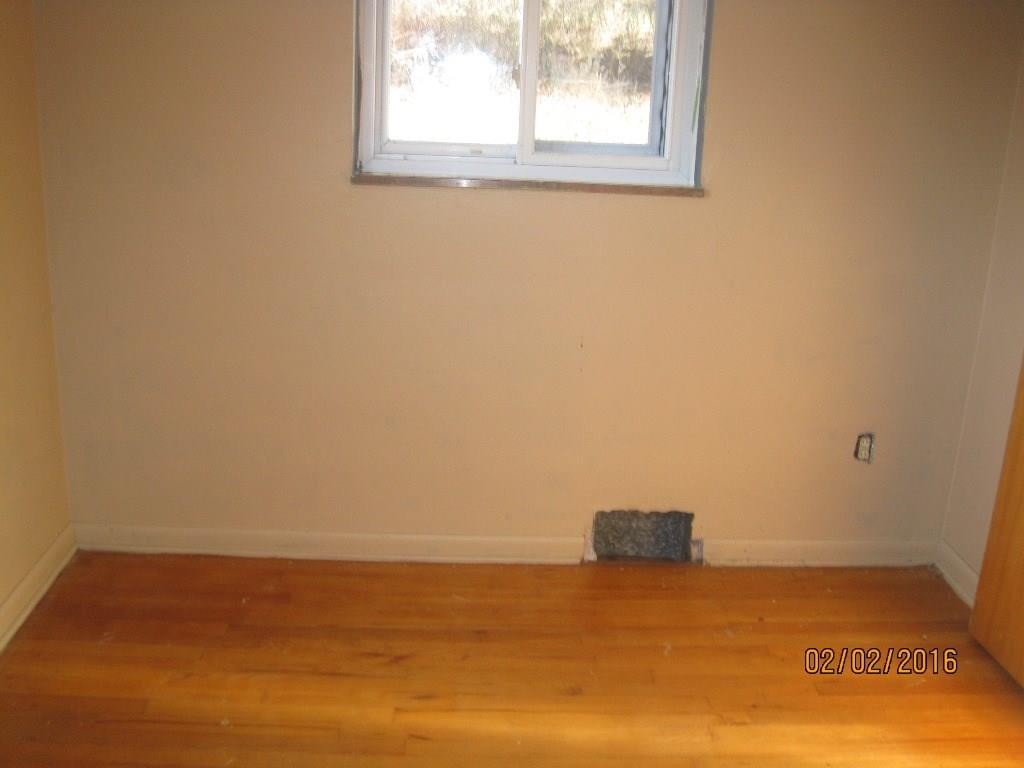 36 Kenridge Drive McKees Rocks, PA 15136 - Photo 11 of 17 Gallery Image 11