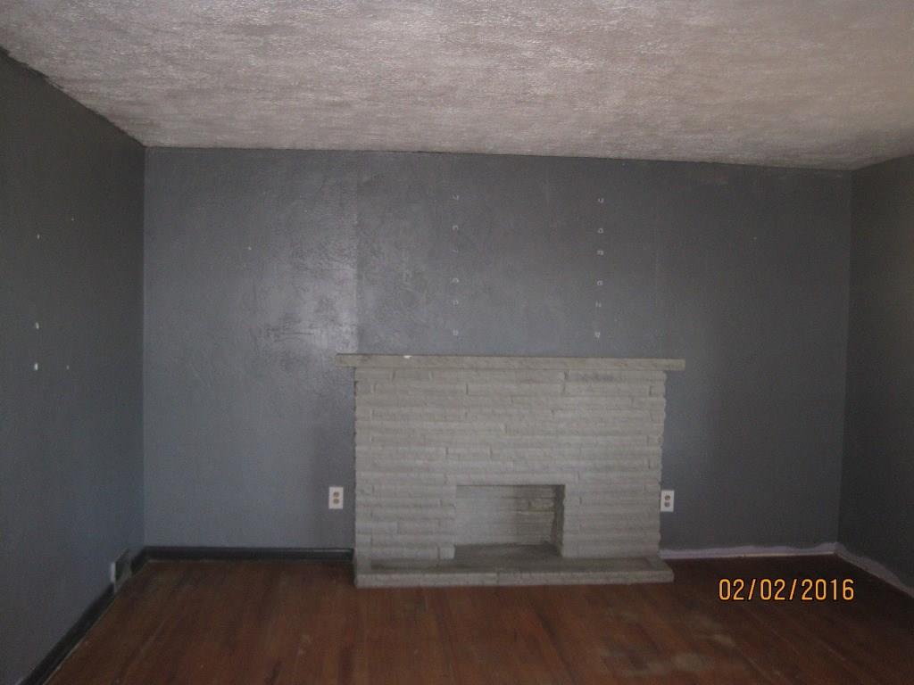 36 Kenridge Drive McKees Rocks, PA 15136 - Photo 5 of 17 Gallery Image 5