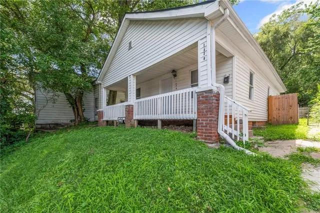 $115,000 | 1426 North 3rd Street, St. Joseph, MO 64505