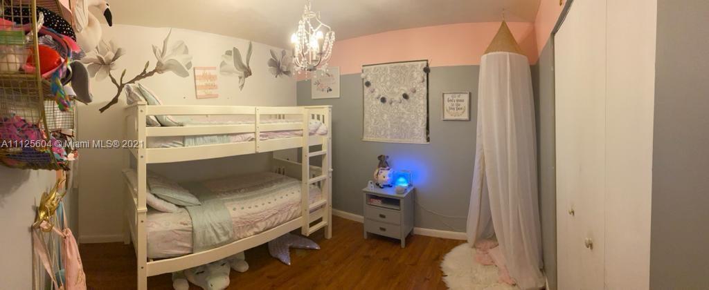 Kendale Lakes Miami, FL 33183 - Photo 12 of 17 a utility room with dryer and washer