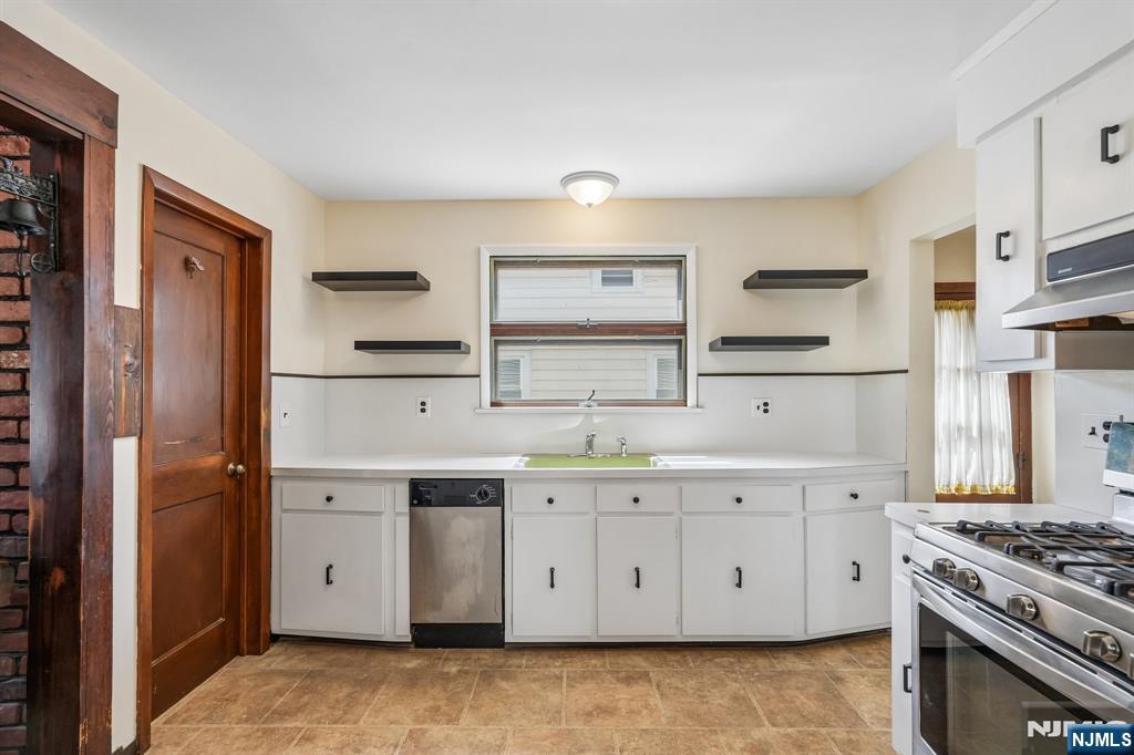 21 Ferncliff Road Bloomfield, NJ 07003 - Photo 14 of 46